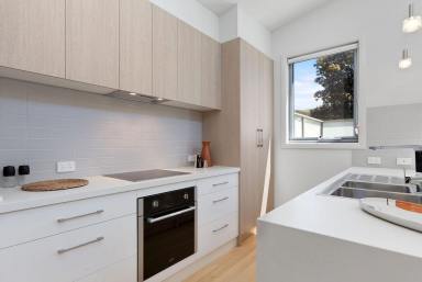Townhouse For Sale - VIC - Apollo Bay - 3233 - TURN YOUR DREAMS INTO REALITY  (Image 2)