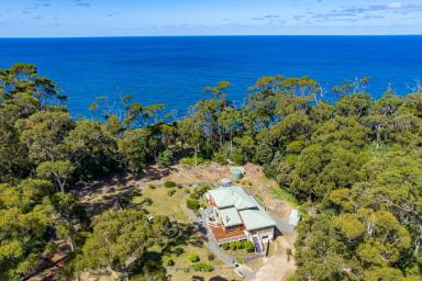 House For Sale - TAS - Eaglehawk Neck - 7179 - Private Sanctuary adjoining the dramatic and rugged beauty of Tasman Sea Cliffs along the picturesque East Coast of Tasmania.  (Image 2)