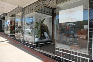 Retail For Sale - NSW - Kyogle - 2474 - STARTING A BUSINESS OR LOOKING TO INVEST ?  (Image 2)