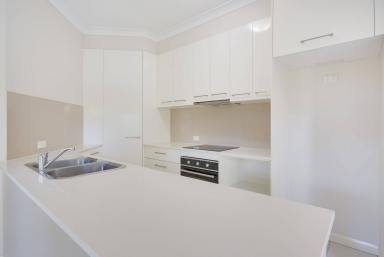 Unit Leased - QLD - Newtown - 4350 - You won't believe your eyes! (Image 2)