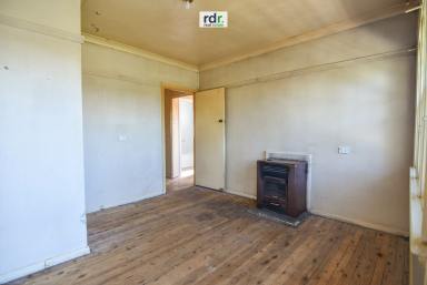 House Sold - NSW - Inverell - 2360 - RENOVATOR'S SPECIAL  (Image 2)