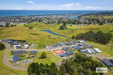 Residential Block For Sale - VIC - Lakes Entrance - 3909 - Distant Views From Riviera!  (Image 2)