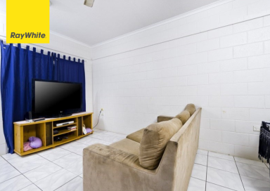 Unit Leased - QLD - Bungalow - 4870 - **APPROVED APPLICATION** CENTRALLY LOCATED 2 BEDROOM UNIT!  (Image 2)