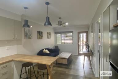 Unit For Lease - NSW - Ulmarra - 2462 - FURNISHED 2 BEDROOM UNIT  (Image 2)