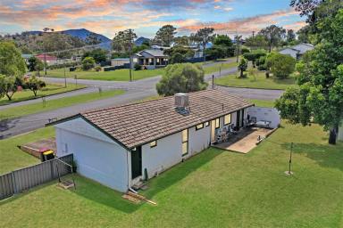 House Sold - NSW - Werris Creek - 2341 - SPACIOUS 3 BEDROOM IN QUIET LOCATION  (Image 2)