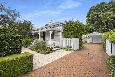 House For Sale - NSW - Berry - 2535 - Character home in ideal location  (Image 2)