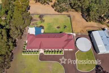 House Sold - WA - Roelands - 6226 - Acreage Lifestyle at its Absolute Finest!  (Image 2)