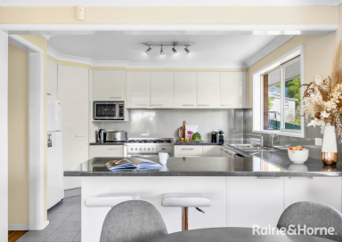 House Leased - NSW - Nowra - 2541 - Renovated Living with Entertainer's Deck  (Image 2)