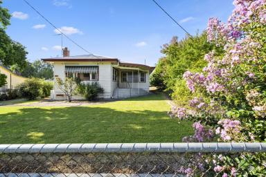 House Sold - VIC - Corryong - 3707 - Charming Home  (Image 2)