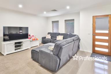 House Sold - VIC - Red Cliffs - 3496 - Complete Privacy!  (Image 2)