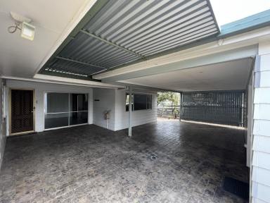 House For Lease - QLD - Dalby - 4405 - 4 Bedroom Home with 2 Living Areas, 2 x Outdoor Areas and Double Garage.  (Image 2)
