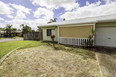 Duplex/Semi-detached Leased - QLD - Bentley Park - 4869 - WELL PRESENTED 2 BED DUPLEX!  (Image 2)