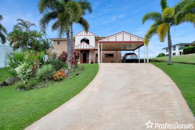 House For Sale - QLD - Blacks Beach - 4740 - Uninterrupted Views of the Coral Sea  (Image 2)