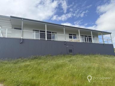 House Leased - VIC - Toora - 3962 - FULLY FURNISHED HOME WITH STUNNING VIEWS  (Image 2)