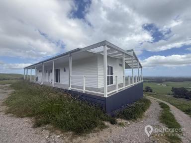 House Leased - VIC - Toora - 3962 - FULLY FURNISHED HOME WITH STUNNING VIEWS  (Image 2)
