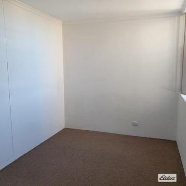 Unit Leased - NSW - Wollongong - 2500 - CENTRAL CBD, RENOVATED 2 BEDROOM UNIT  (Image 2)