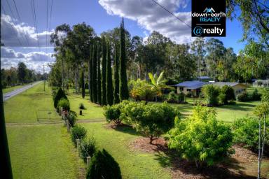 Acreage/Semi-rural For Sale - QLD - Millstream - 4888 - Immaculately presented - 4 bedroom Block Home with class in Millstream, QLD!  (Image 2)