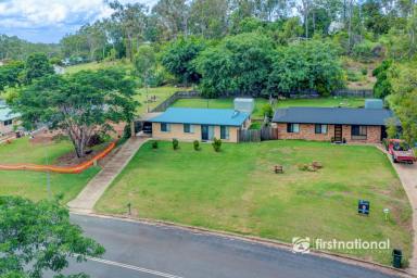 House Sold - QLD - Gin Gin - 4671 - TIDY 3 BEDROOM BRICK HOME STONES THROW FROM GIN GIN TOWN CENTRE  (Image 2)