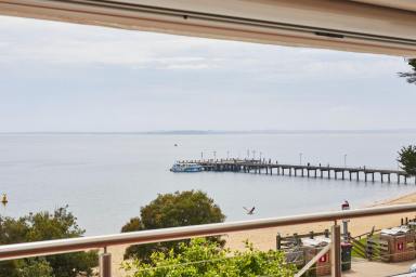 Business Sold - VIC - Cowes - 3922 - Absolute Waterfront Position  (Image 2)