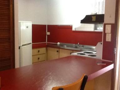 Flat Leased - QLD - Trebonne - 4850 - FURNISHED UNIT IN QUIET PEACEFUL COUNTRY AREA  (Image 2)