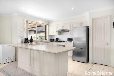 House Sold - NSW - Nowra - 2541 - Who wants a 5 bedroom home?  (Image 2)