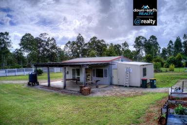 Acreage/Semi-rural Sold - QLD - Millstream - 4888 - Top block, awesome shed house and lots of room! Must sell.  (Image 2)