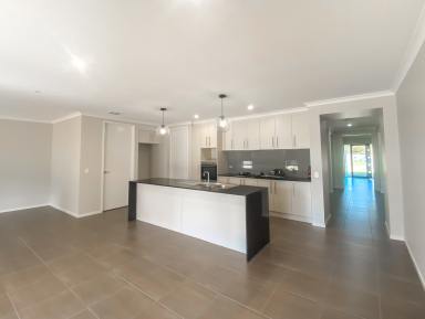 House Leased - VIC - Boort - 3537 - Brick 4 bedroom home  (Image 2)