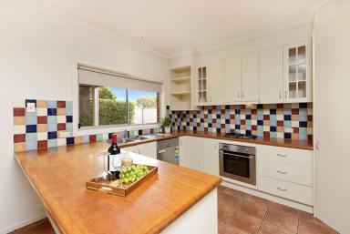 House Sold - VIC - Mildura - 3500 - Meticulously Maintained 3 Bedroom Home in Highly Desirable Location  (Image 2)