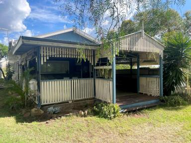 House For Sale - QLD - Bell - 4408 - Character home on a large 6200m2 allotment with 2 titles and outstanding valley views  (Image 2)