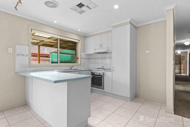 House Sold - VIC - Pakenham - 3810 - MUST BE SEEN, MUST BE SOLD!  (Image 2)