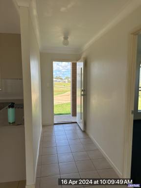 Duplex/Semi-detached For Lease - QLD - Kingaroy - 4610 - 3 Bedroom, 2 Bathroom Unit  (Image 2)