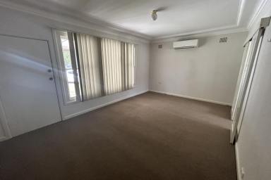 House For Lease - NSW - Raymond Terrace - 2324 - NEAT AND TIDY 2 BEDROOM HOME!!!  (Image 2)