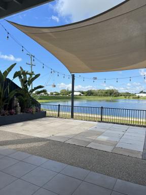 House For Lease - QLD - Andergrove - 4740 - Luxurious home overlooking the lake  (Image 2)