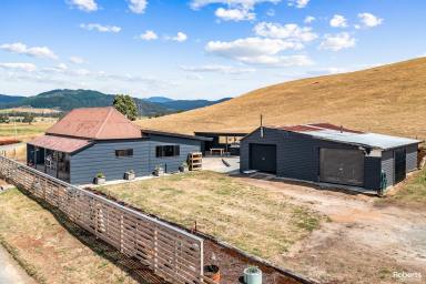 House Sold - TAS - Springfield - 7260 - A Little Bit of Country!  (Image 2)