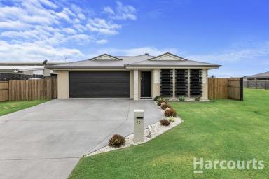 House Sold - QLD - Eli Waters - 4655 - LAKESIDE LIVING WITH NOTHING MORE TO DO  (Image 2)