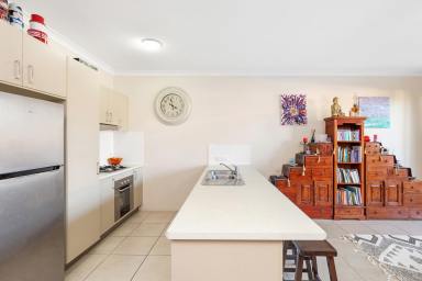 Townhouse Sold - QLD - Pialba - 4655 - WHEN SIZE MATTERS!  (Image 2)
