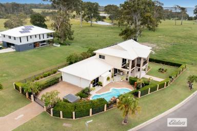House For Sale - QLD - Burrum Heads - 4659 - WHERE EVERY DAY IS A HOLIDAY  (Image 2)