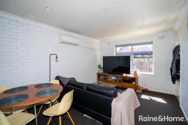 Unit For Lease - NSW - Tolland - 2650 - 3 BEDROOM UNIT  (Image 2)