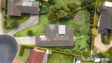 House Sold - NSW - Bomaderry - 2541 - Position, Size & Convenience - 1136m2 Block  (Image 2)