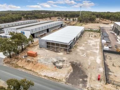 Industrial/Warehouse Sold - VIC - Kangaroo Flat - 3555 - NEWLY CONSTRUCTED SUBTANTIAL INDUSTRIAL WAREHOUSE & OFFICE IN SOUGHT AFTER LOCATION  (Image 2)