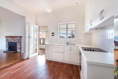 House Leased - VIC - Hamilton - 3300 - Classic Central Comfort  (Image 2)