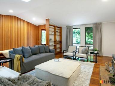 House Leased - NSW - Burradoo - 2576 - "The Pines"  (Image 2)