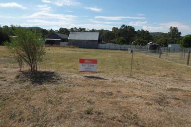 Residential Block Sold - VIC - Moonambel - 3478 - 696m2 approx SURROUNDED BY OUTSTANDING WINERIES  (Image 2)