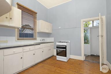 House Leased - VIC - Mount Pleasant - 3350 - 2 BEDROOM HOME CLOSE TO CBD  (Image 2)