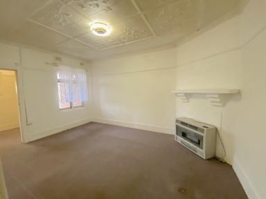 Duplex/Semi-detached Sold - NSW - Goulburn - 2580 - CONVENIENT LOCATION  (Image 2)