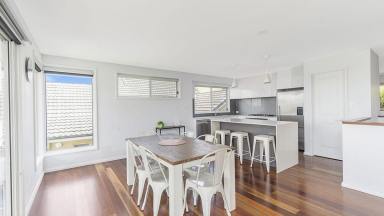 House Leased - NSW - Gerroa - 2534 - Fully Furnished with Gerroa Views  (Image 2)