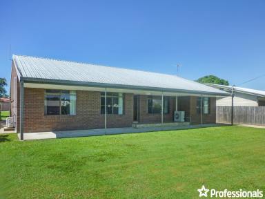 House Sold - QLD - Glenella - 4740 - Room To Move!  (Image 2)