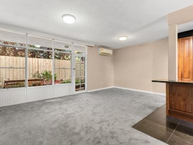 Apartment For Sale - VIC - Hawthorn - 3122 - 2 Bed, recently renovated prime located apartment  (Image 2)