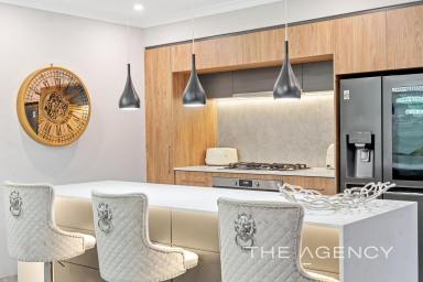 House Sold - WA - Landsdale - 6065 - Spacious & Stunning Luxurious Home  (Image 2)