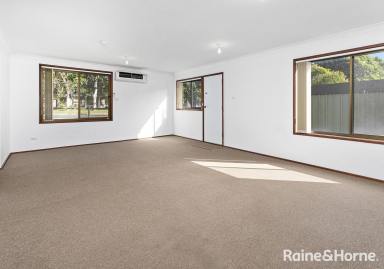 House For Lease - NSW - Kiama Downs - 2533 - Spacious 3-Bedroom Home for Lease  (Image 2)